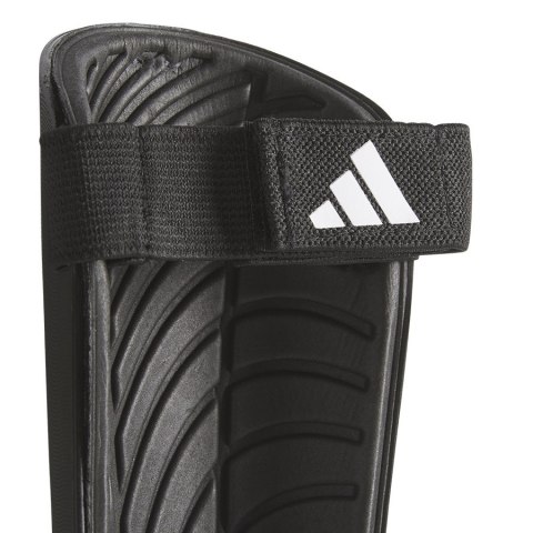 Nagolenniki piłkarskie adidas TIRO SG TRN IP3998