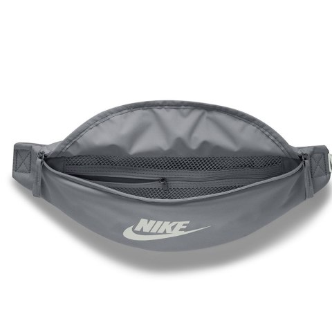 Saszetka nerka Nike Heritage Waistpack DB0490-084